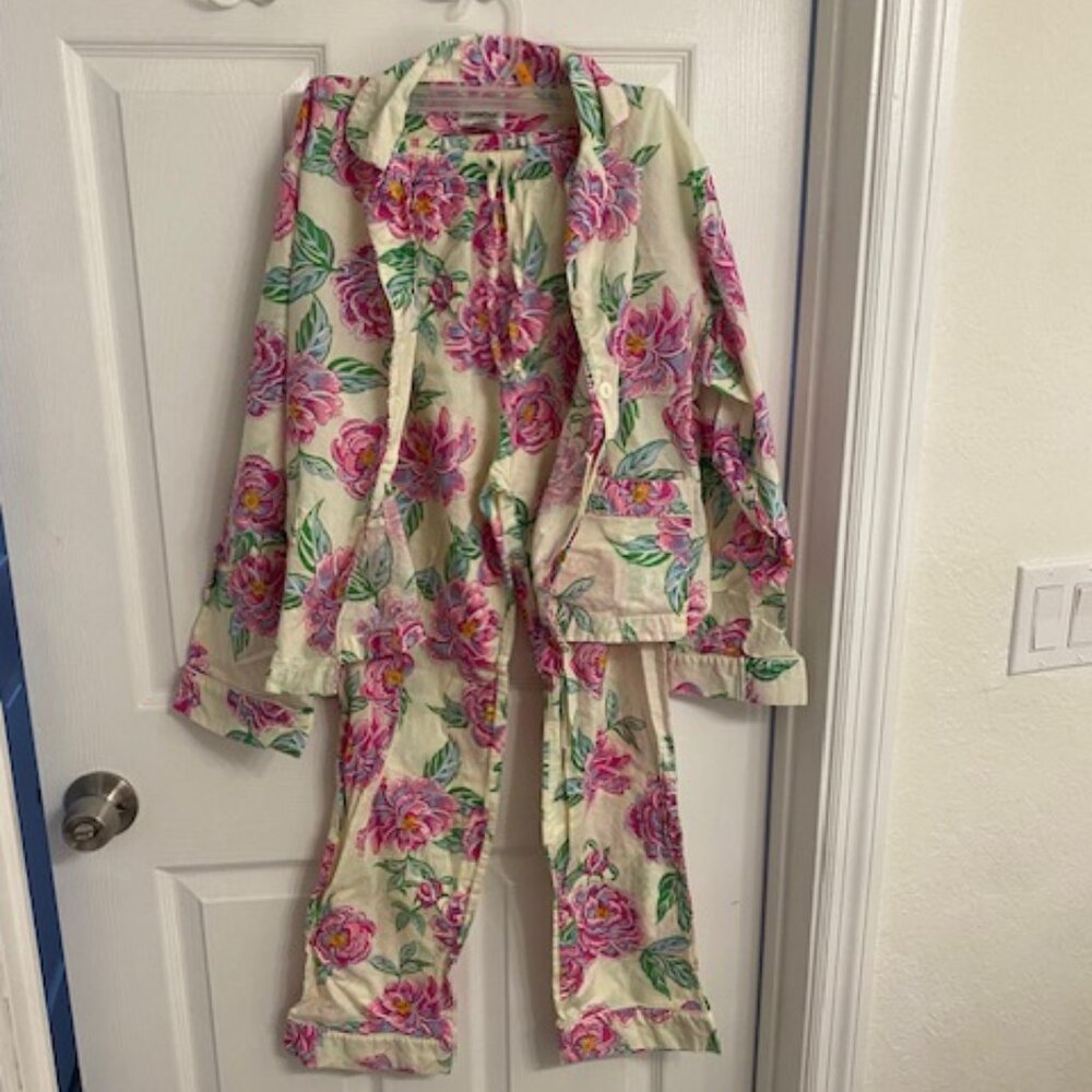 Pajamagram long sleeve  pajama set Size XS